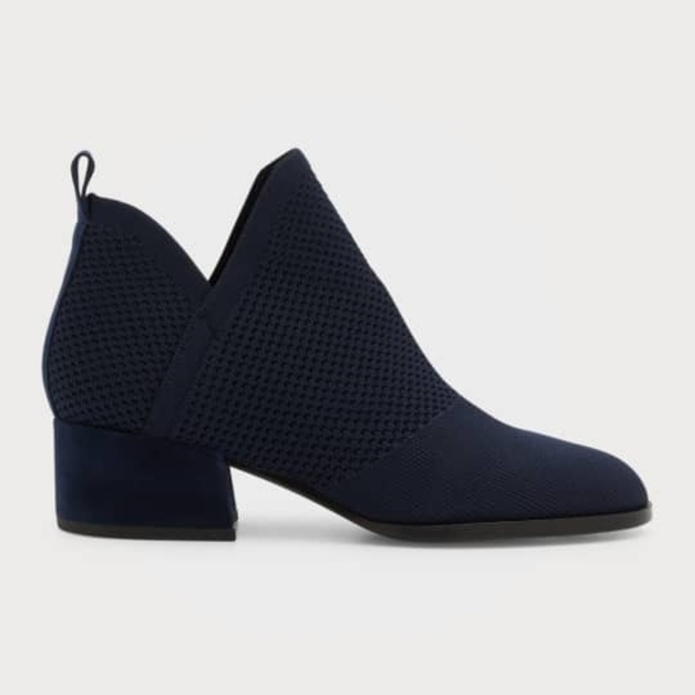 EILEEN Fisher Clever slip-on Black Ankle Boots NW